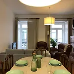 Charming 2 Bedroom Apartment - Bairro Alto, Principe Real