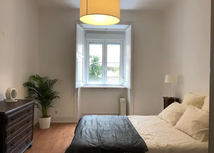 Charming 2 Bedroom Apartment - Bairro Alto, Principe Real